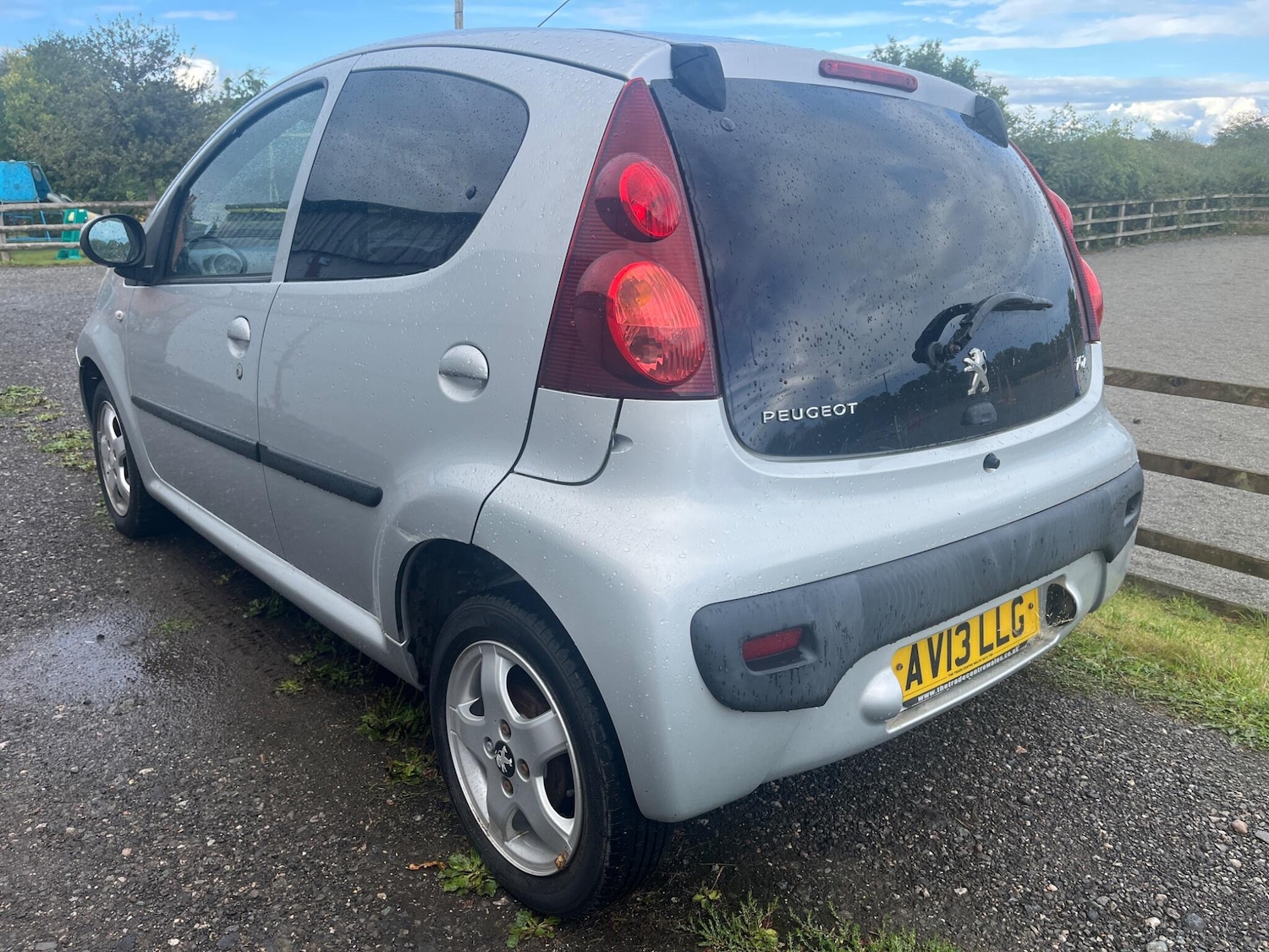 Used Peugeot 107 2013 for sale - 76314674: Photo 3