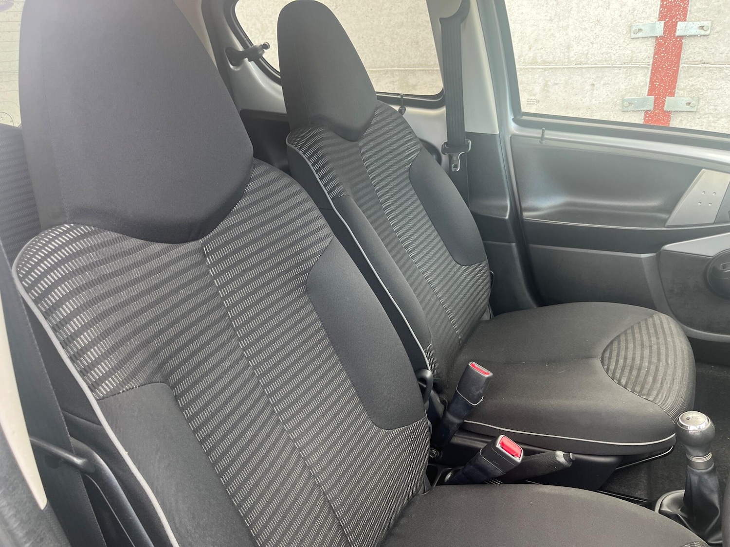 Used Peugeot 107 2013 for sale - 76314674: Photo 8