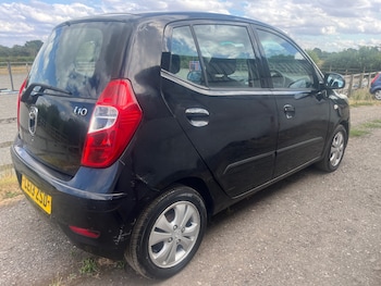 Used Hyundai i10 2013 for sale - 79383932: Photo
