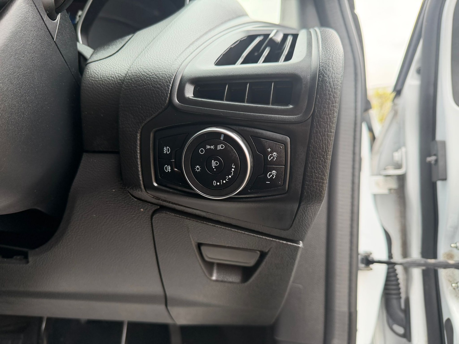 Used Ford Focus 2018 for sale - 78043208: Photo 24