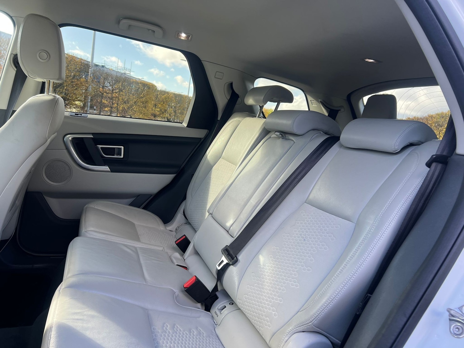 Used Land Rover Discovery Sport 2018 for sale - 76436619: Photo 25