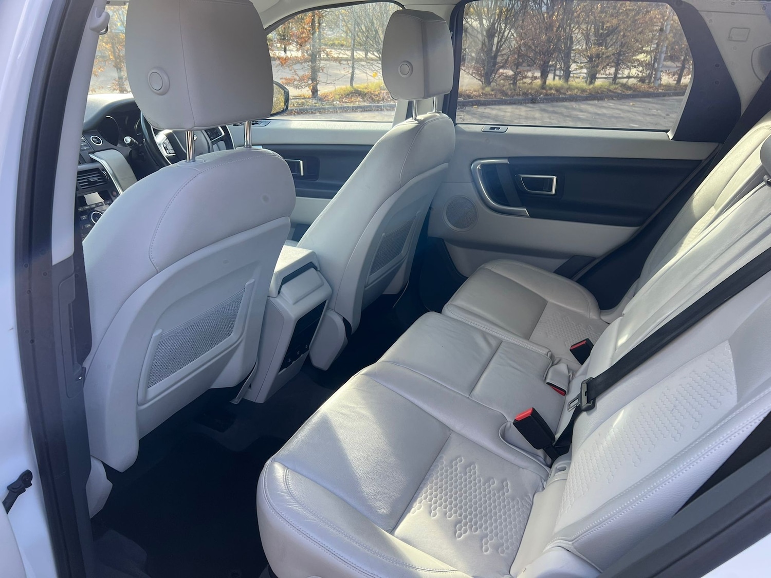 Used Land Rover Discovery Sport 2018 for sale - 76436619: Photo 26