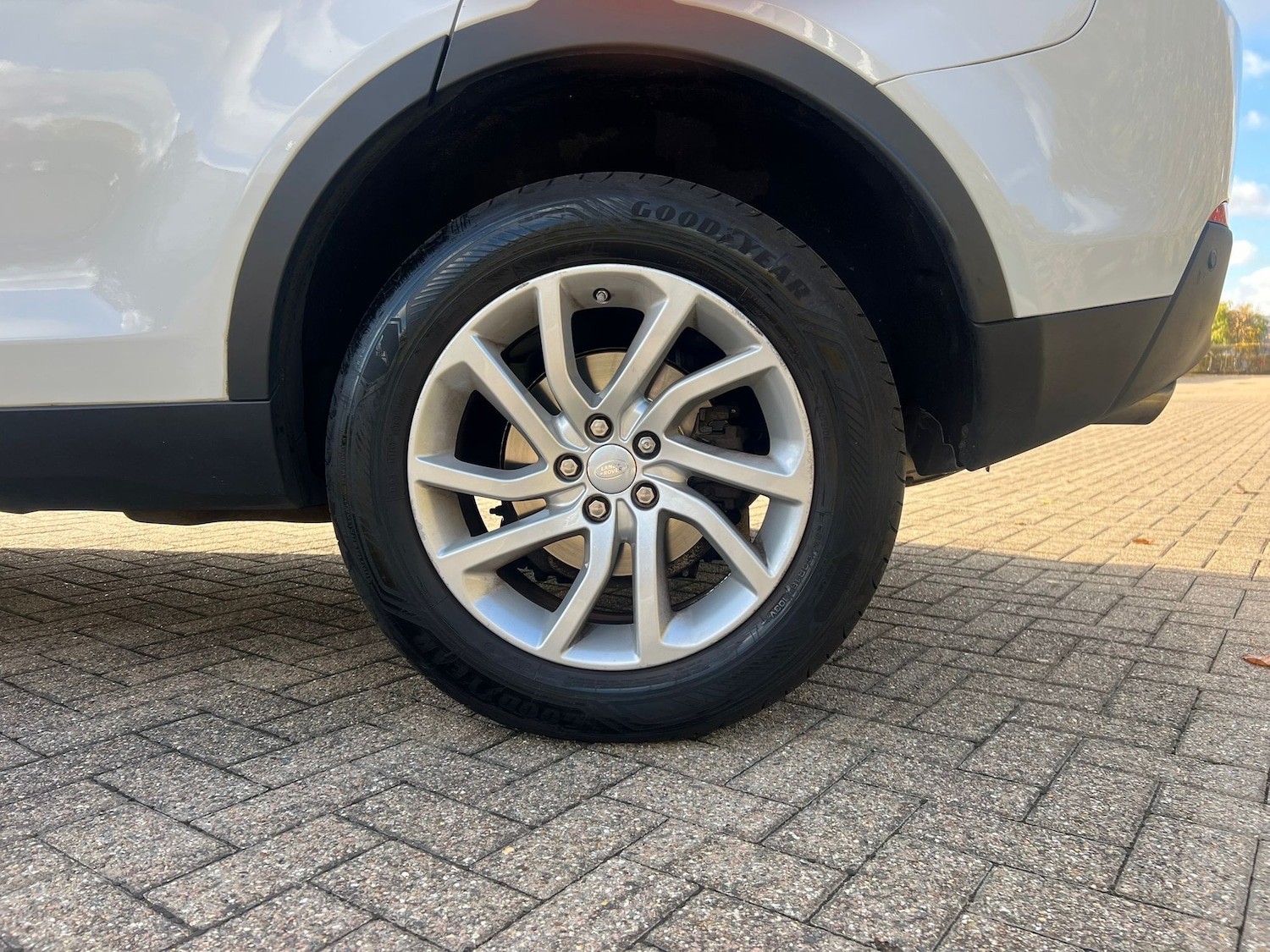 Used Land Rover Discovery Sport 2018 for sale - 76436619: Photo 42