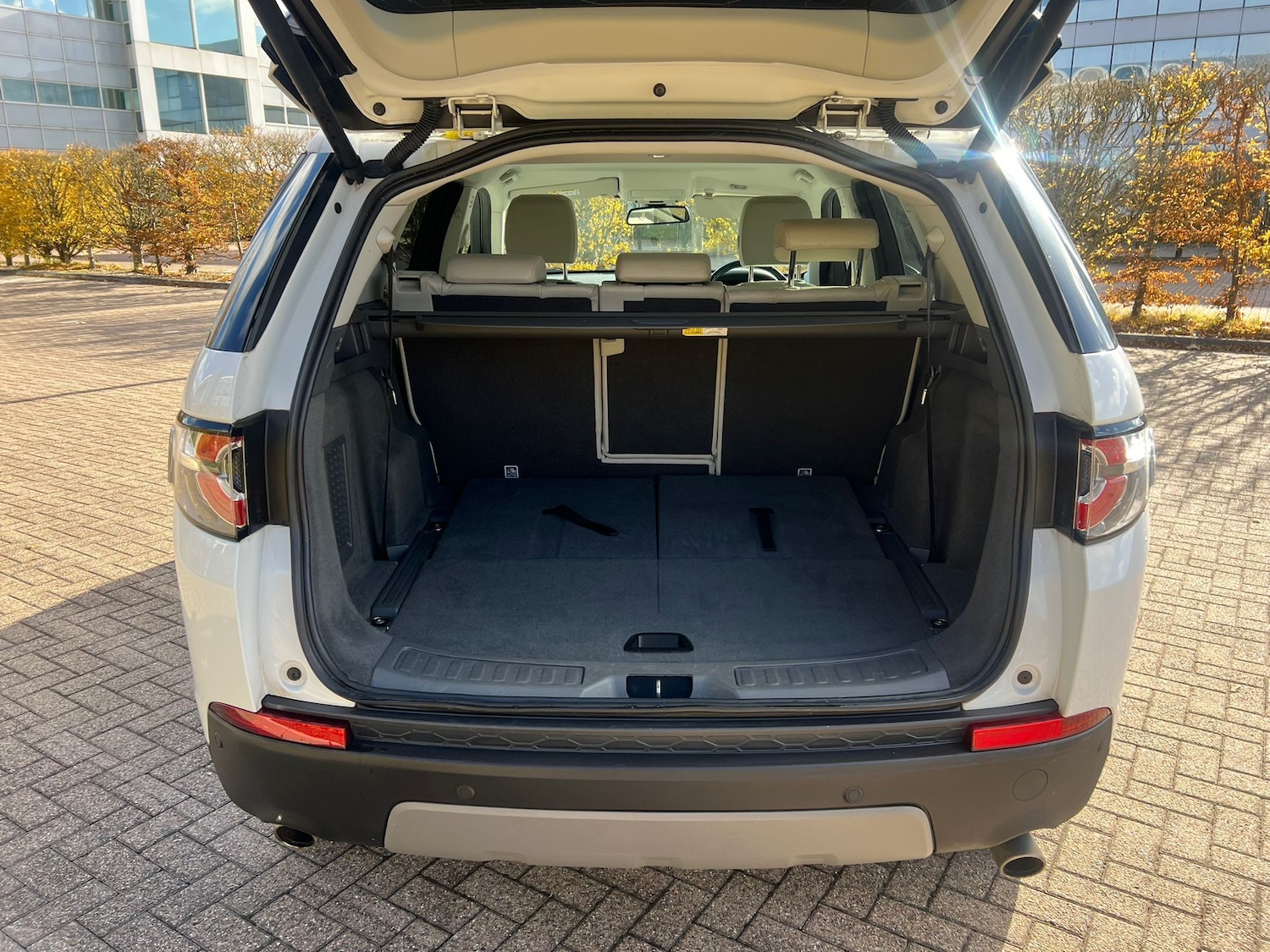 Used Land Rover Discovery Sport 2018 for sale - 76436619: Photo 44