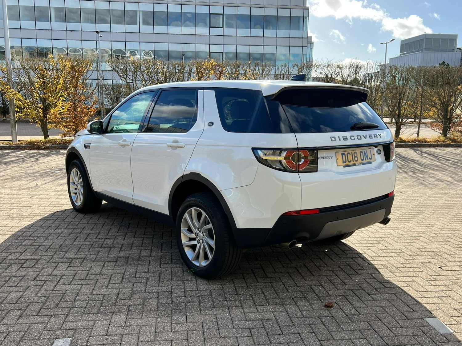 Used Land Rover Discovery Sport 2018 for sale - 76436619: Photo 5