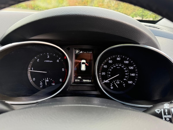 Used Hyundai Santa Fe 2015 for sale - 75705621: Photo 18