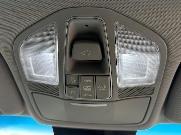 Used Hyundai Santa Fe 2015 for sale - 75705621: Photo 21