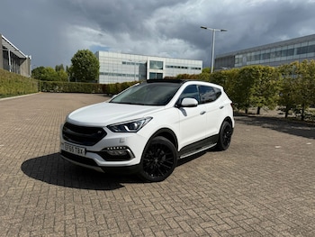 Used Hyundai Santa Fe 2015 for sale - 75705621: Photo