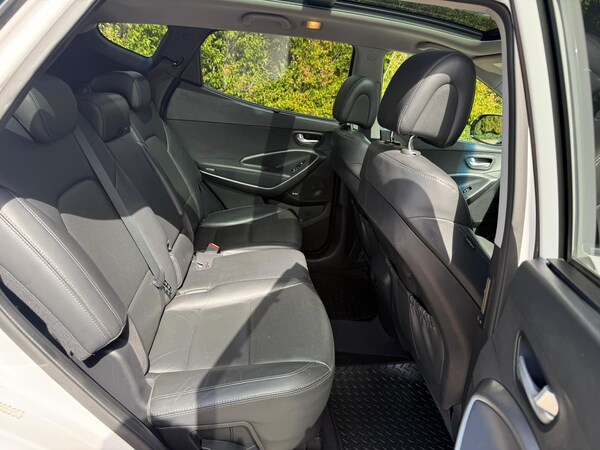 Used Hyundai Santa Fe 2015 for sale - 75705621: Photo 40