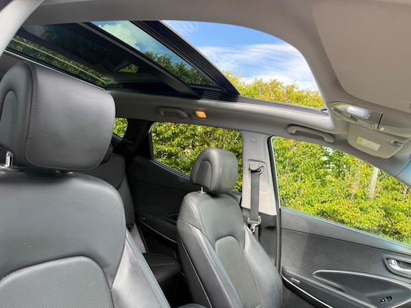 Used Hyundai Santa Fe 2015 for sale - 75705621: Photo 45