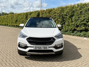 Used Hyundai Santa Fe 2015 for sale - 75705621: Photo