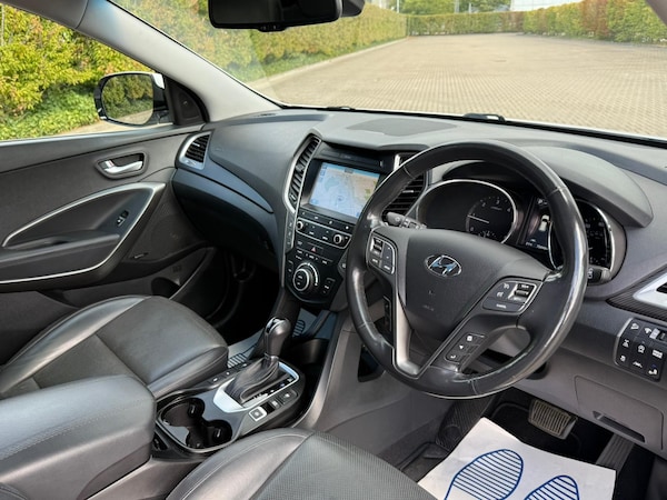 Used Hyundai Santa Fe 2015 for sale - 75705621: Photo 9