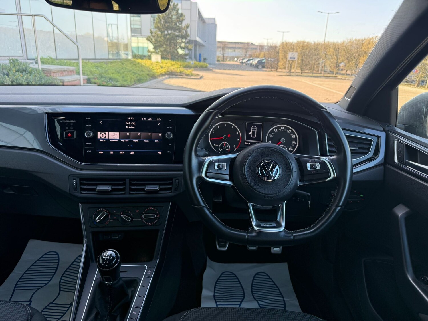 Used Volkswagen Polo 2019 for sale - 77919119: Photo 10