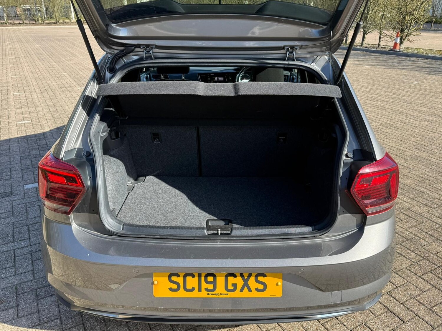 Used Volkswagen Polo 2019 for sale - 77919119: Photo 40