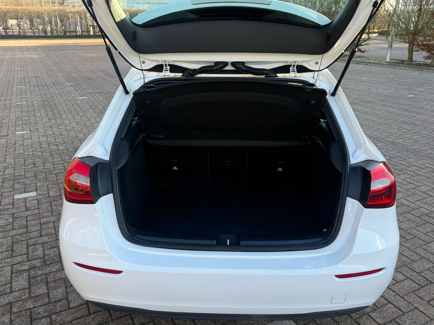 Used Mercedes-Benz A-Class 2020 for sale - 76934271: Photo 37