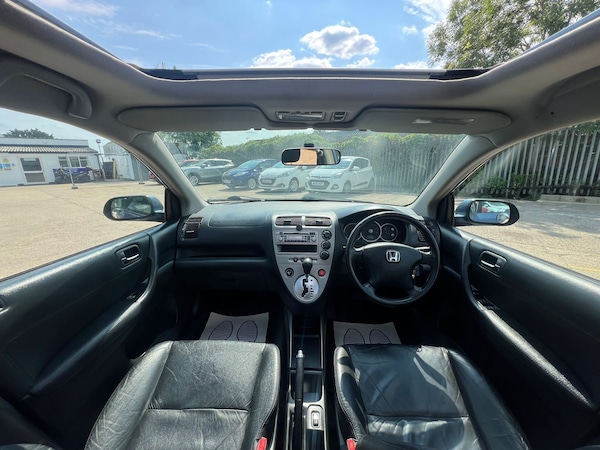 Used Honda Civic 2004 for sale - 75650935: Photo 3