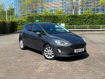 2018 (18) - TITANIUM 5-Door