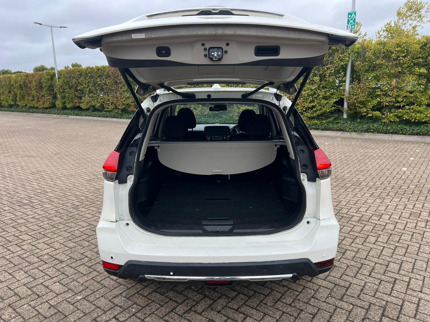Used Nissan X-Trail 2017 for sale - 76438902: Photo 41