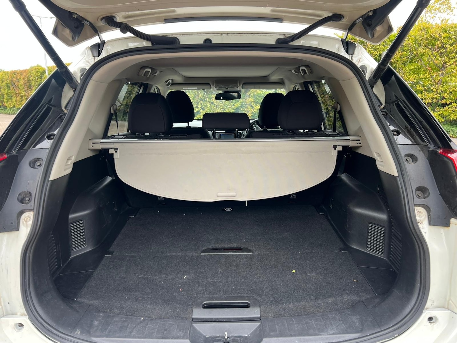 Used Nissan X-Trail 2017 for sale - 76438902: Photo 42