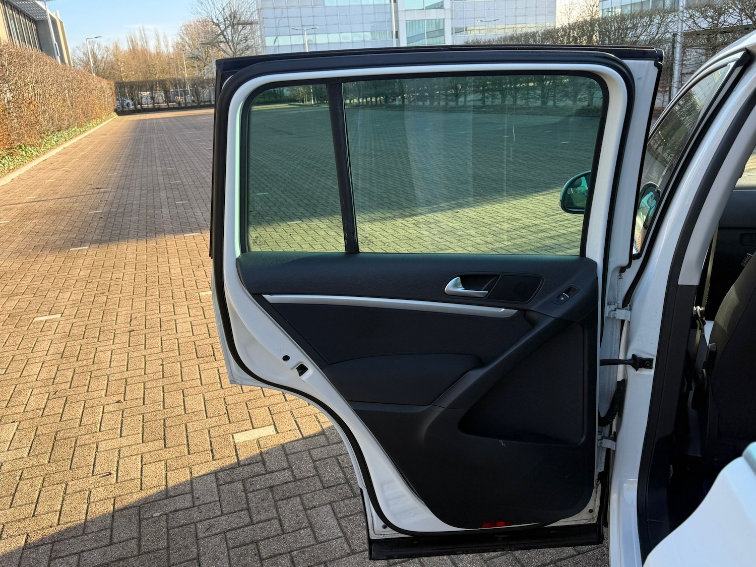 Used Volkswagen Tiguan 2015 for sale - 76777405: Photo 29