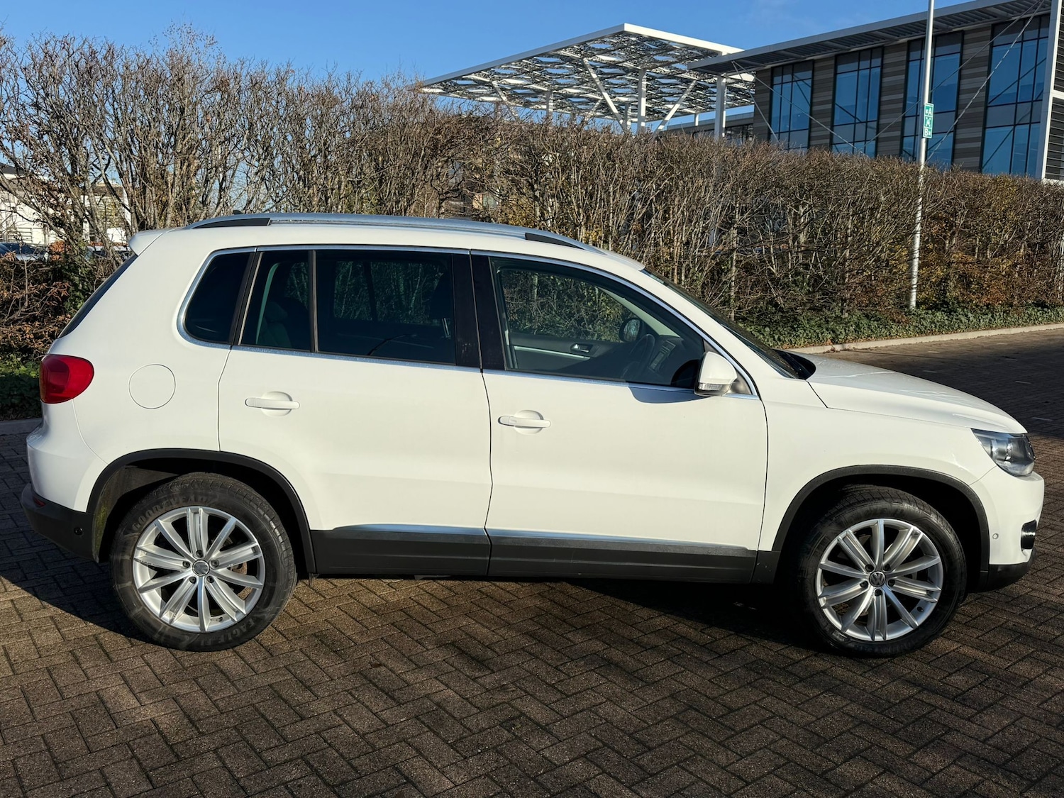 Used Volkswagen Tiguan 2015 for sale - 76777405: Photo 8