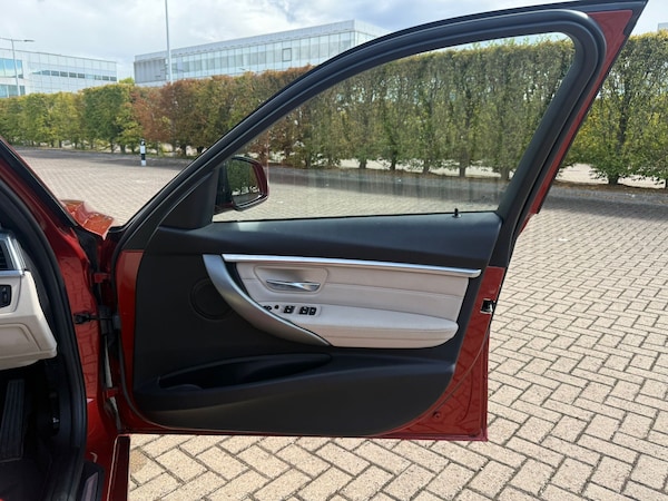 Used BMW 3 Series 2017 for sale - 75754356: Photo 33