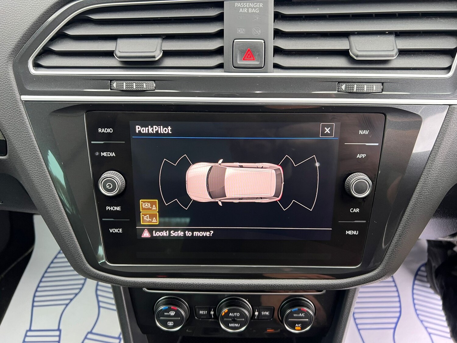 Used Volkswagen Tiguan 2017 for sale - 76535014: Photo 24