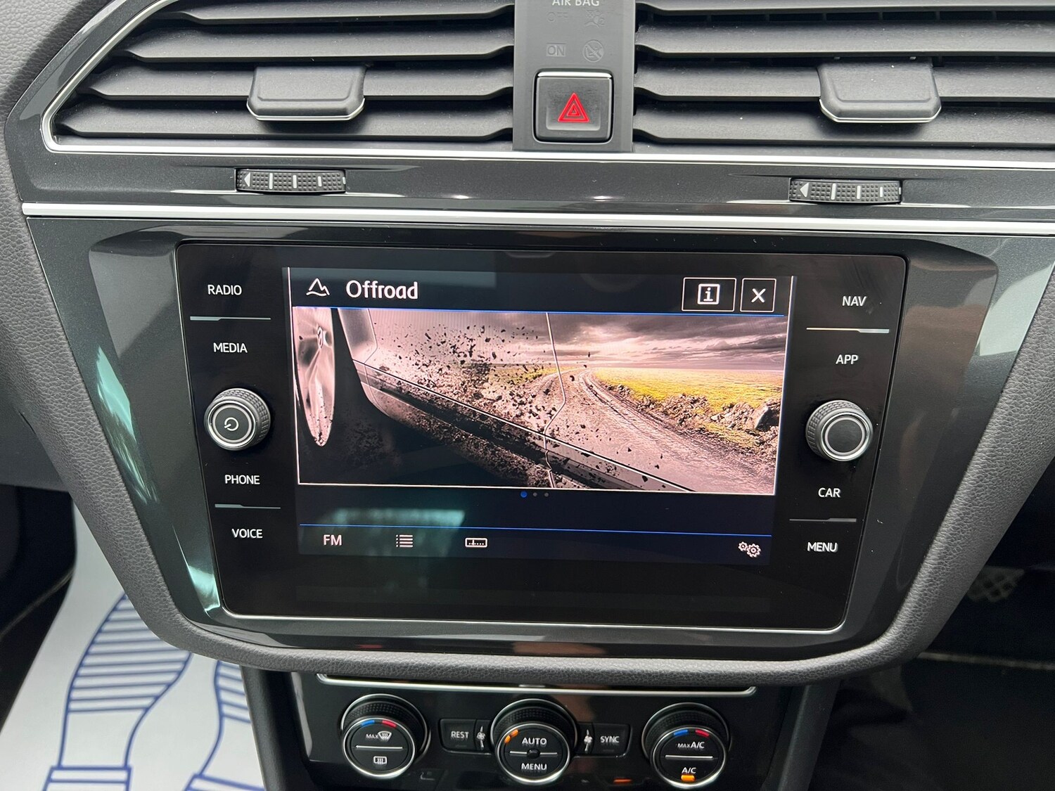 Used Volkswagen Tiguan 2017 for sale - 76535014: Photo 26