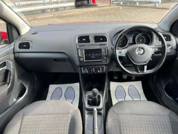 Used Volkswagen Polo 2015 for sale - 74103466: Photo