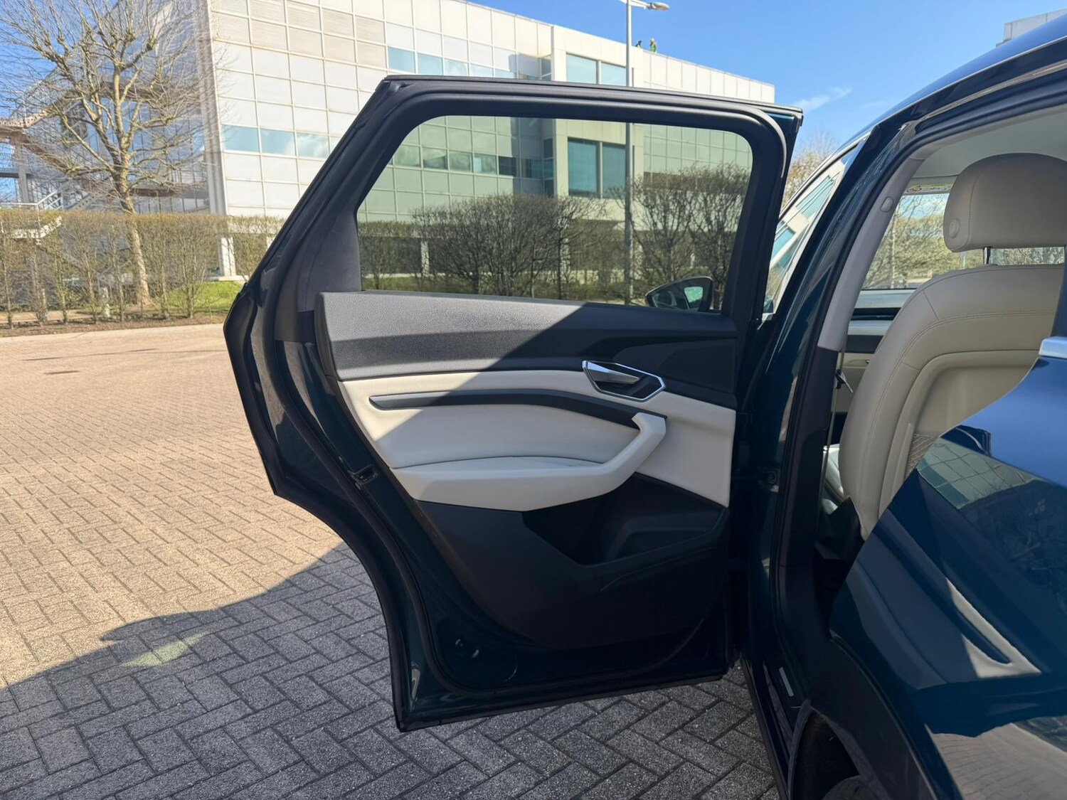 Used Audi e-tron 2020 for sale - 77888740: Photo 44