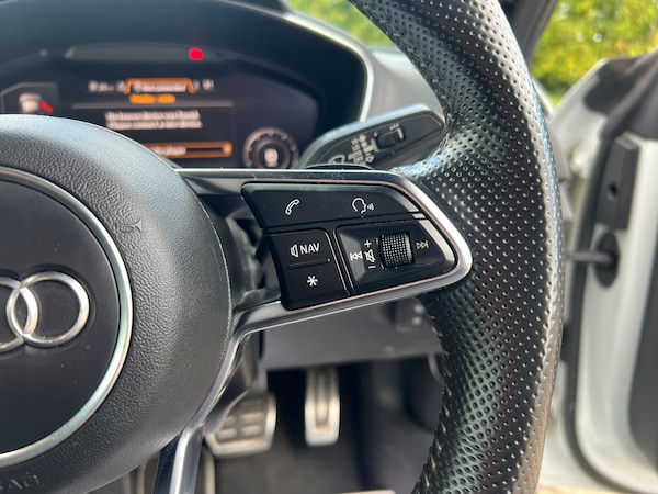 Used Audi TT 2015 for sale - 75475150: Photo 16