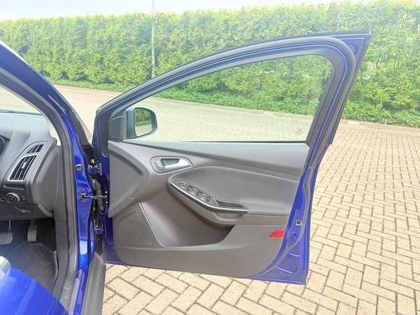 Used Ford Focus 2016 for sale - 74650649: Photo 15