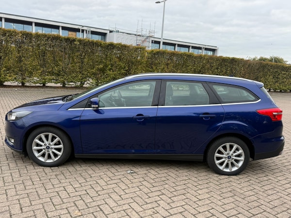 Used Ford Focus 2016 for sale - 74650649: Photo 5