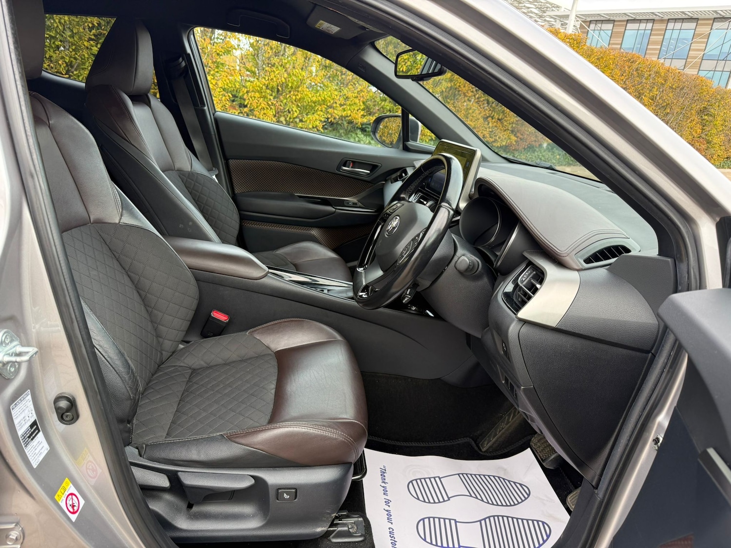 Used Toyota C-HR 2017 for sale - 76405818: Photo 15