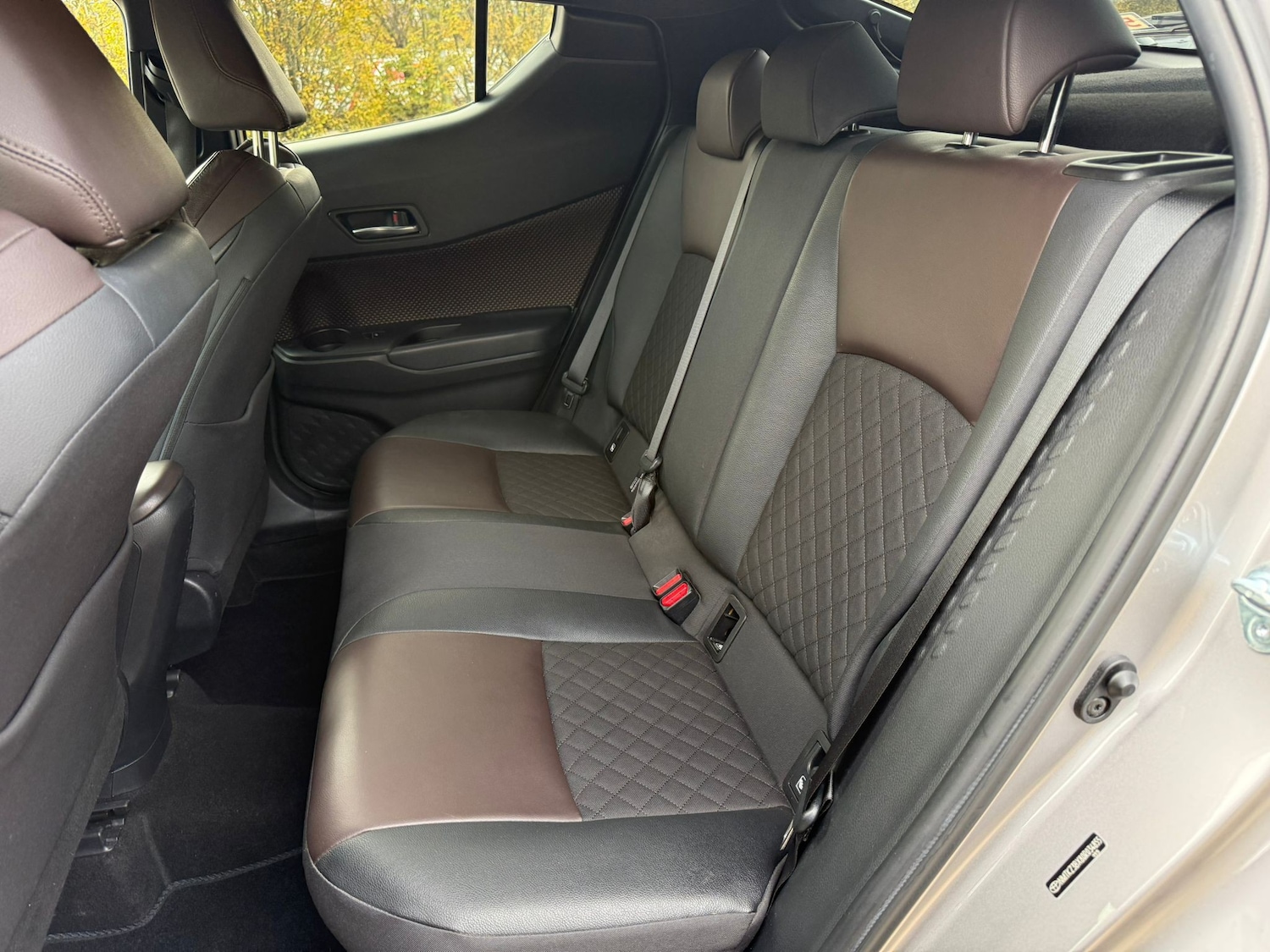 Used Toyota C-HR 2017 for sale - 76405818: Photo 19