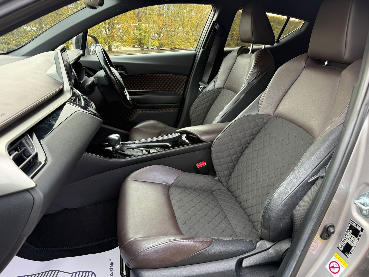 Used Toyota C-HR 2017 for sale - 76405818: Photo 21