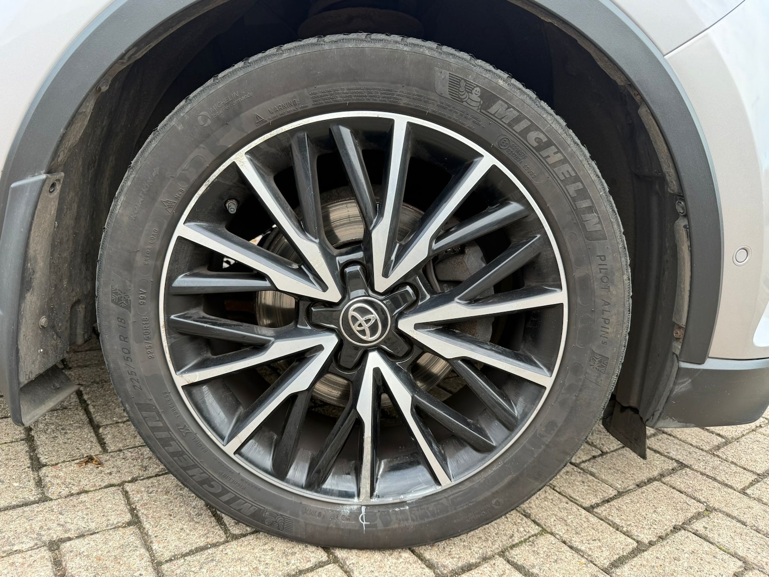 Used Toyota C-HR 2017 for sale - 76405818: Photo 36