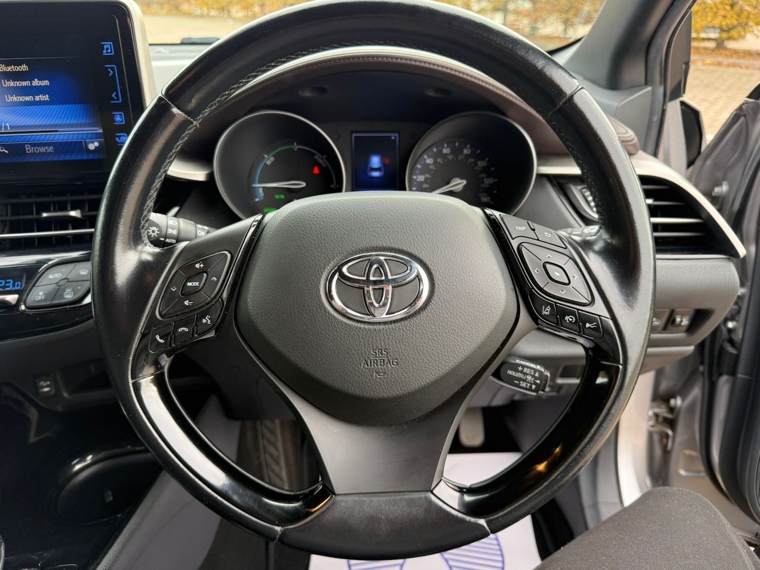 Used Toyota C-HR 2017 for sale - 76405818: Photo 6