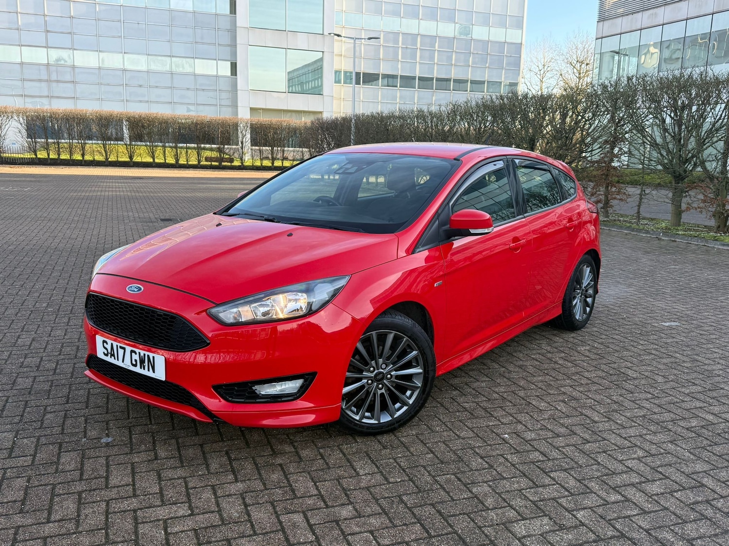 Used Ford Focus 2017 for sale - 76934270: Photo 3