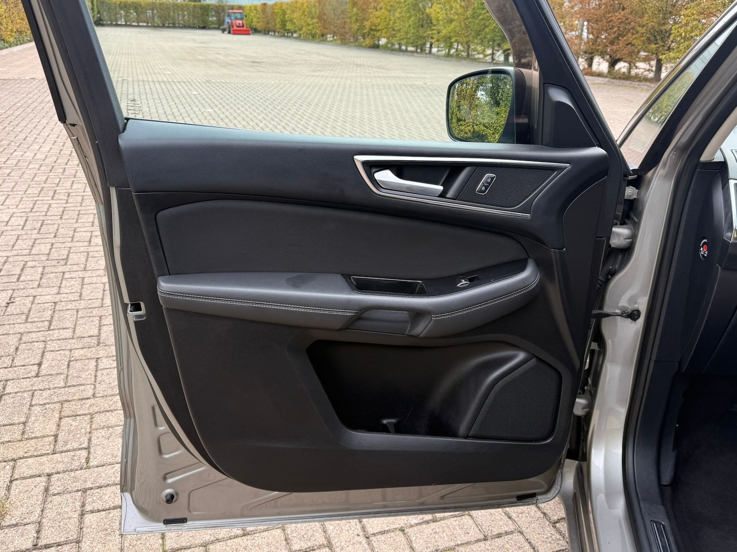 Used Ford S-Max for sale - 76469135: Photo 26