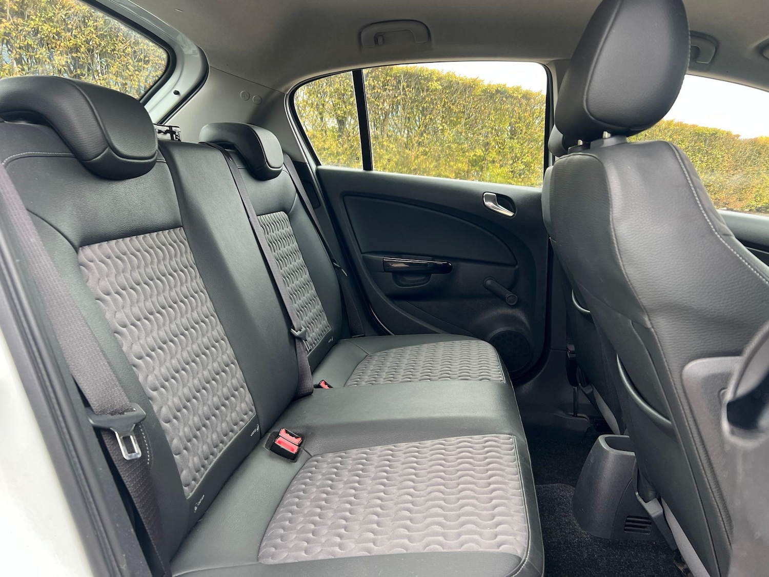 Used Vauxhall Corsa 2013 for sale - 76273744: Photo 20