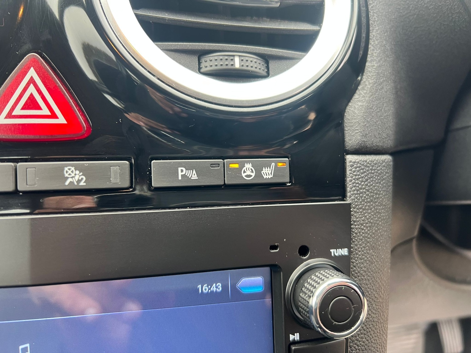 Used Vauxhall Corsa 2013 for sale - 76273744: Photo 22