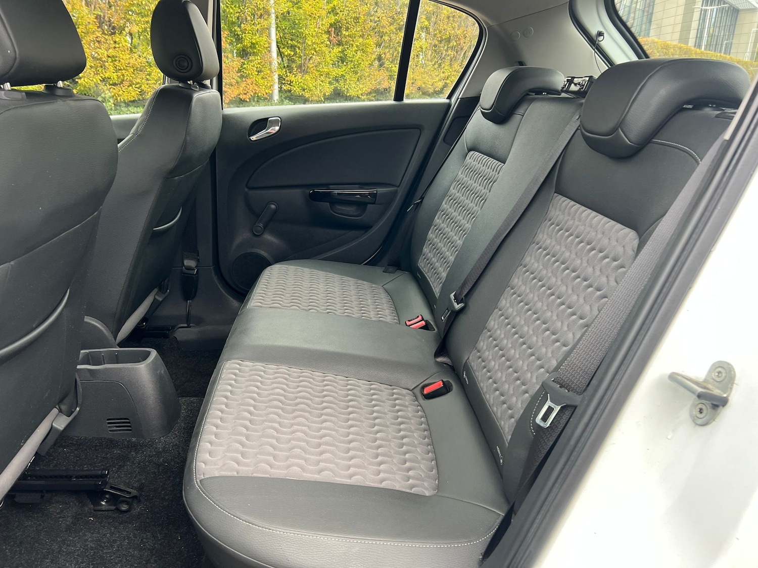 Used Vauxhall Corsa 2013 for sale - 76273744: Photo 26