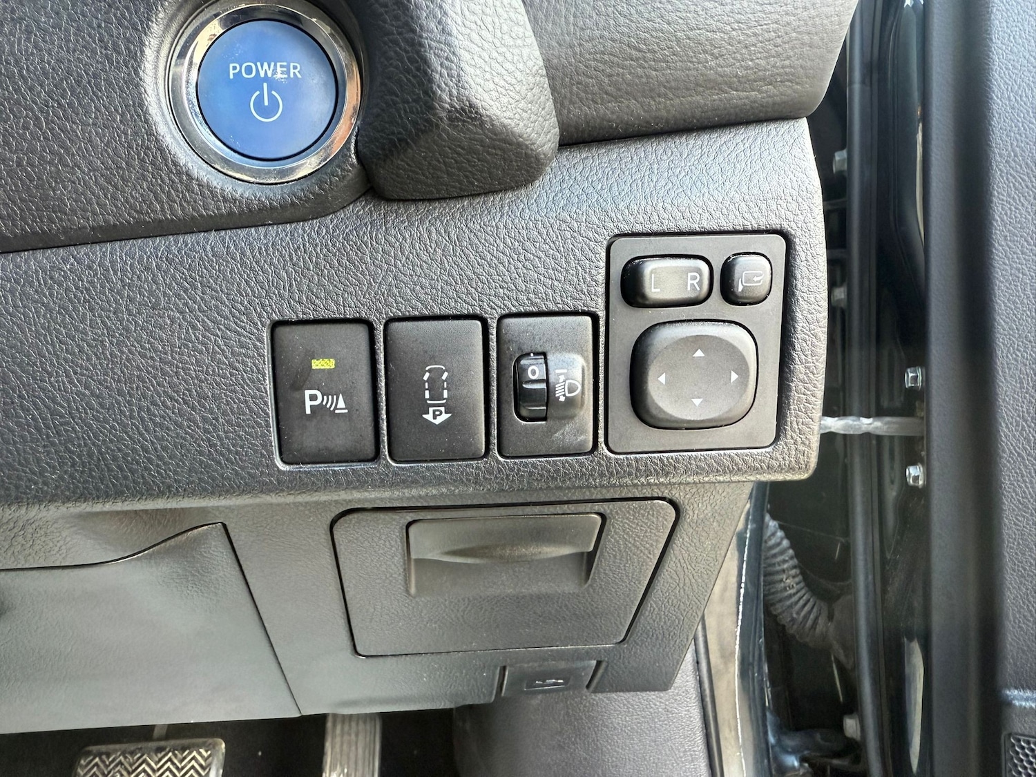 Used Toyota Auris 2013 for sale - 76966904: Photo 15