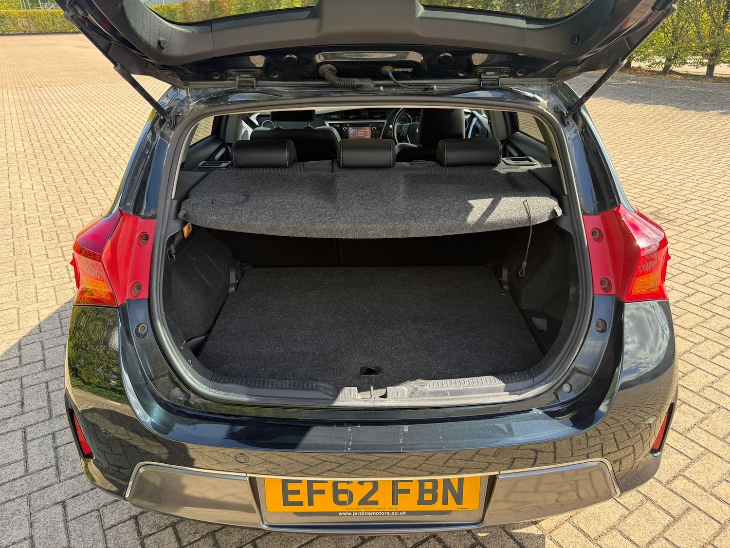 Used Toyota Auris 2013 for sale - 76966904: Photo 34