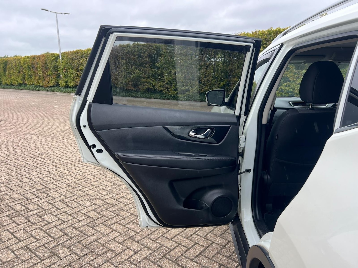 Used Nissan X-Trail 2017 for sale - 77080125: Photo 21