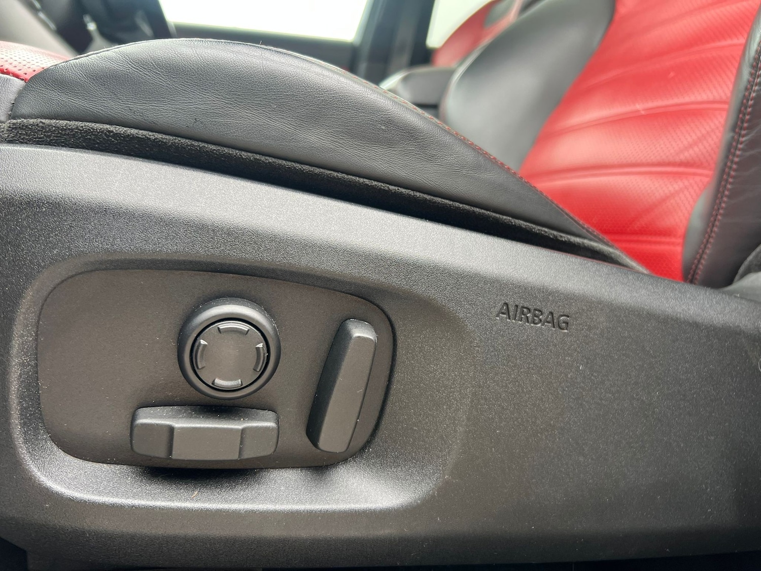 Used Land Rover Range Rover Evoque 2019 for sale - 76274514: Photo 37