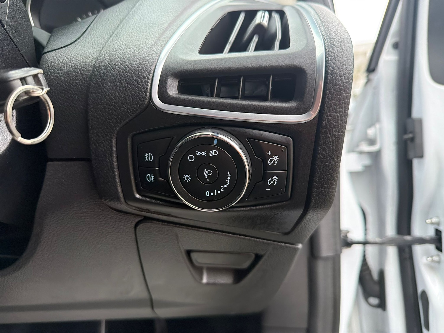 Used Ford Focus 2014 for sale - 76961830: Photo 20