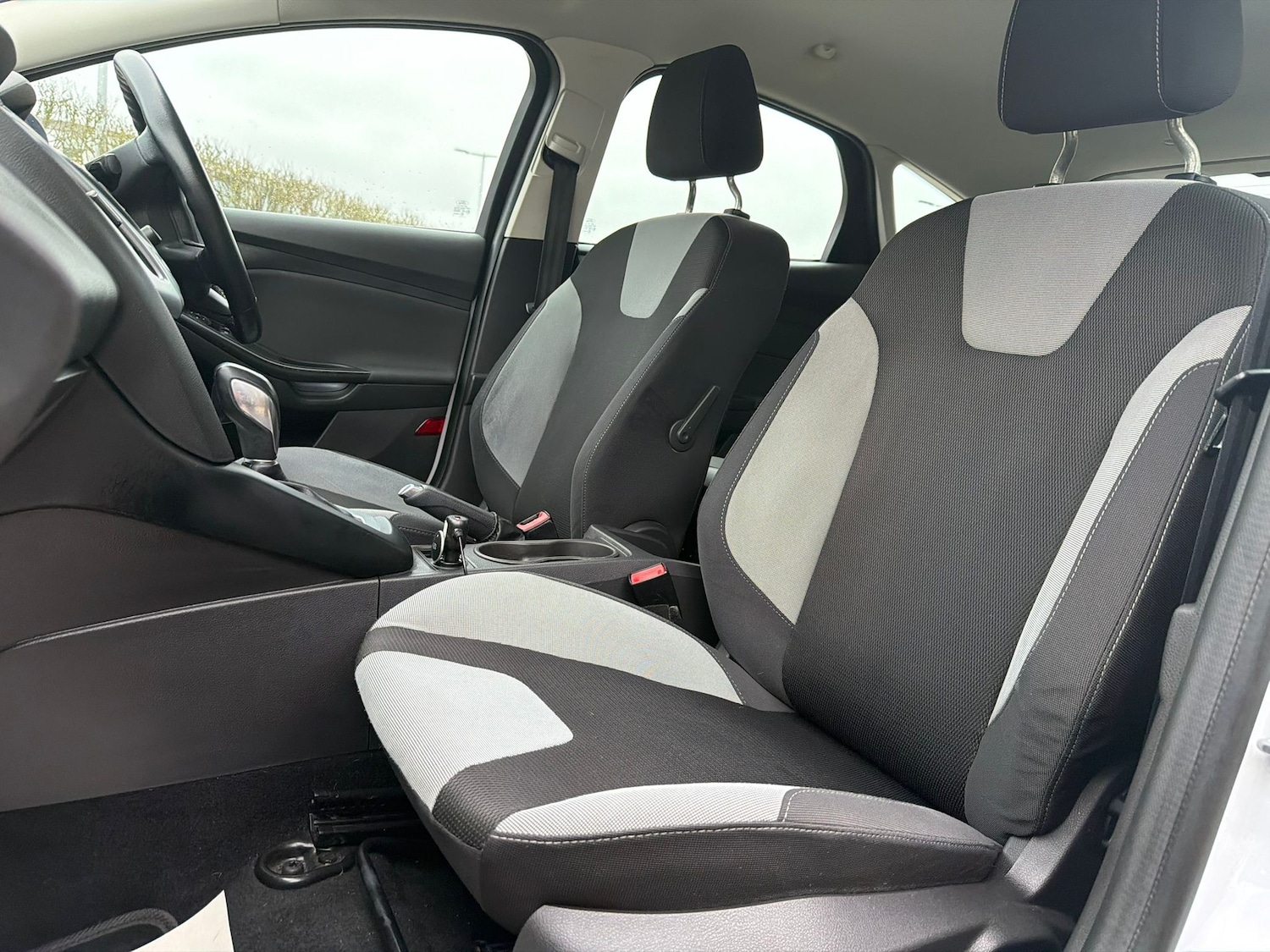 Used Ford Focus 2014 for sale - 76961830: Photo 25