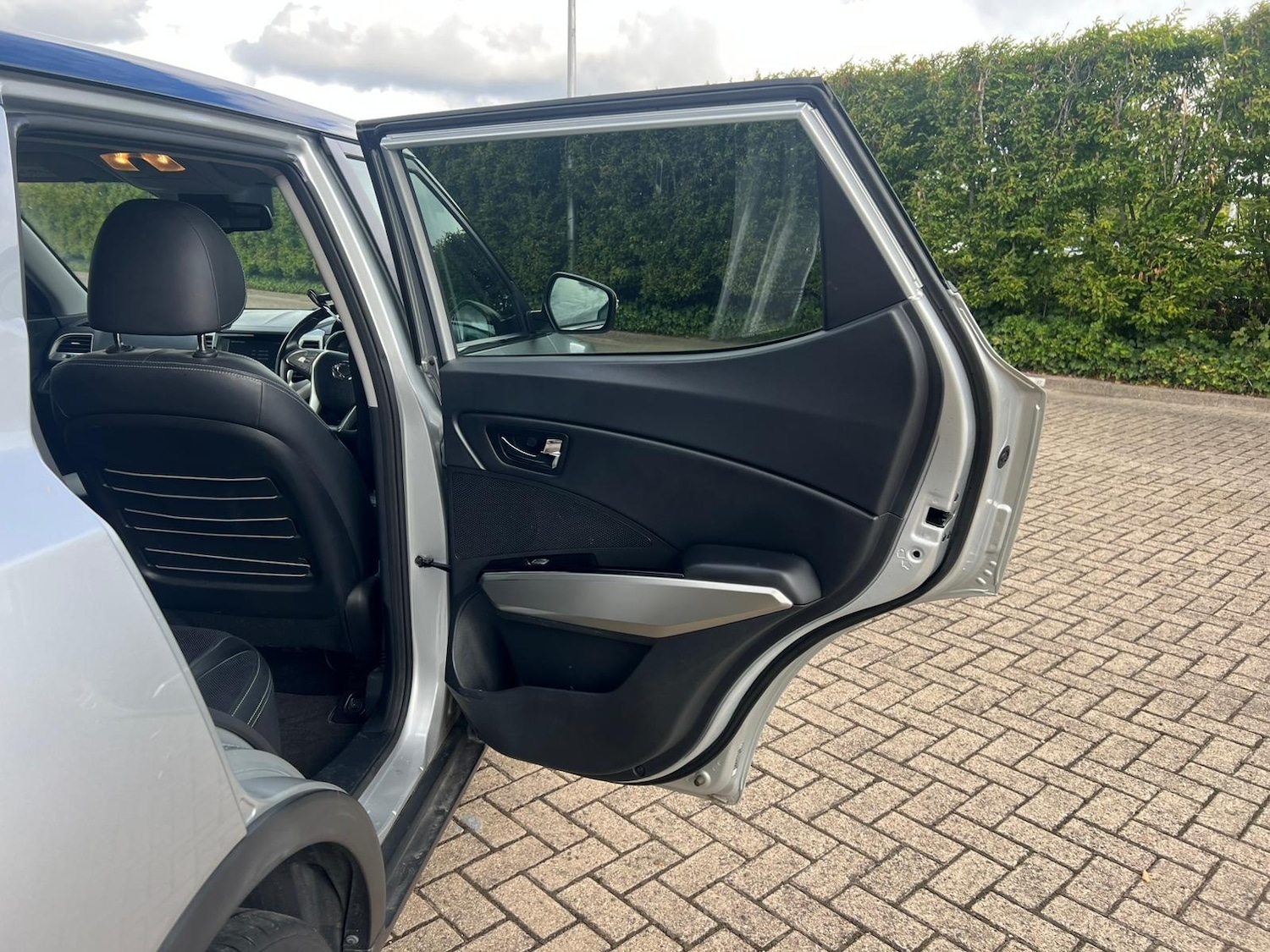 Vehicle 27